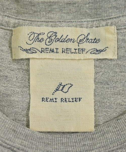 REMI RELIEF เสื้อยืด/เสื้อท็อปส์