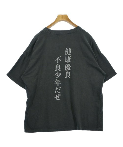 REMI RELIEF เสื้อยืด/เสื้อท็อปส์