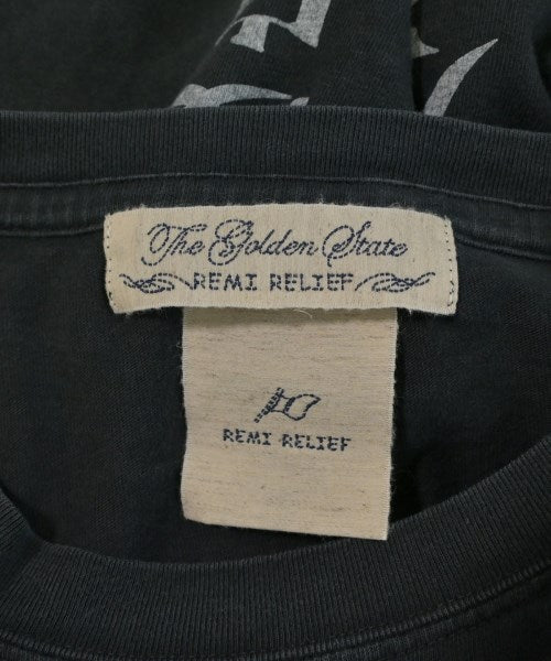 REMI RELIEF เสื้อยืด/เสื้อท็อปส์