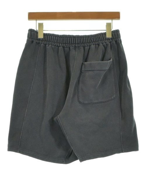 REMI RELIEF กางเกงขาสั้น