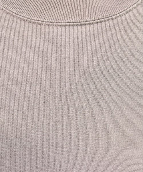 REMI RELIEF เสื้อสเวตเตอร์