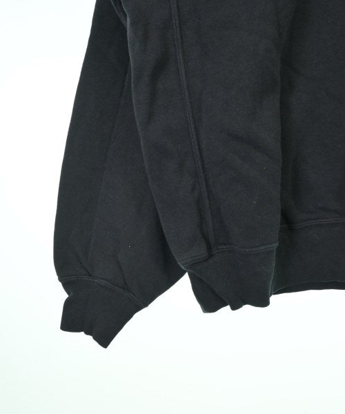 REMI RELIEF เสื้อสเวตเตอร์