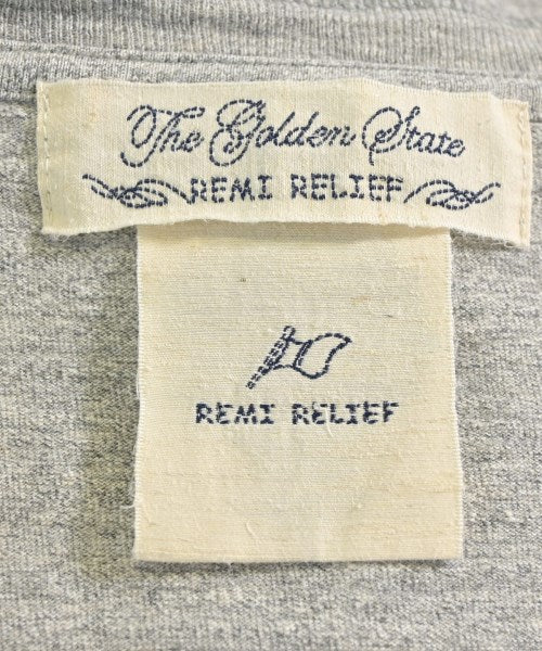REMI RELIEF เสื้อยืด/เสื้อท็อปส์