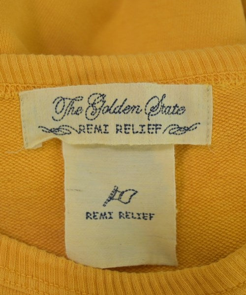 REMI RELIEF เสื้อยืด/เสื้อท็อปส์