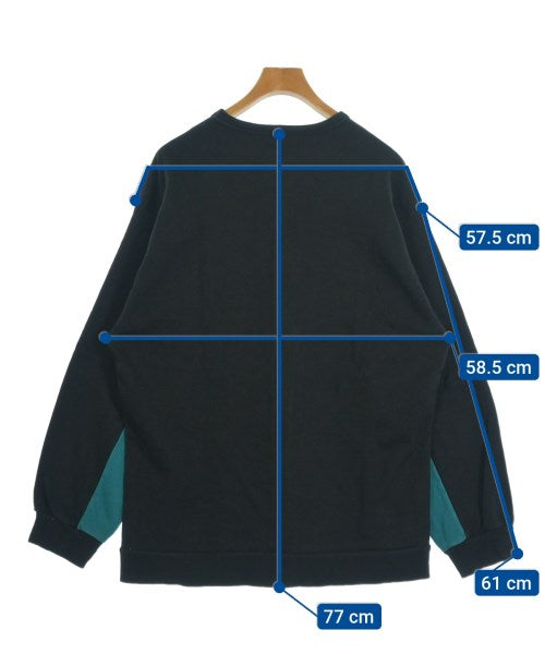 SHAREEF เสื้อสเวตเตอร์