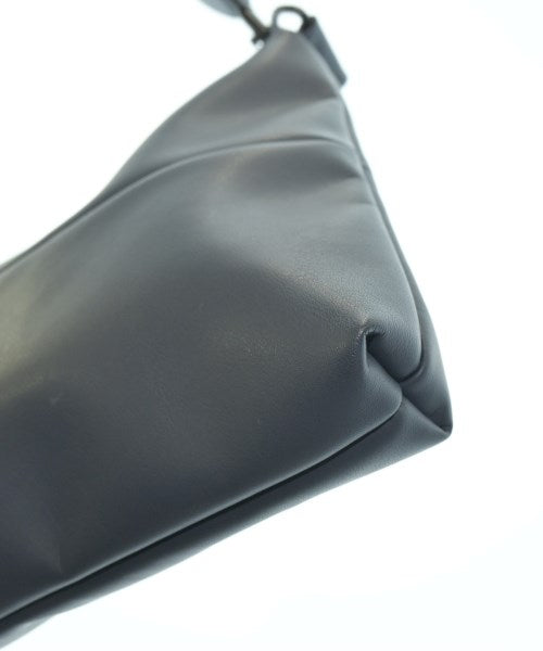 SHAREEF กระเป๋าสะพาย