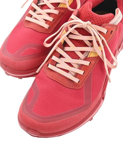 ecco รองเท้าผ้าใบ
