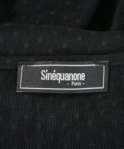 Sinequanone เสื้อยืด/เสื้อท็อปส์