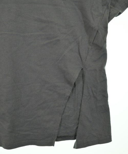 UNGRID เสื้อยืด/เสื้อท็อปส์