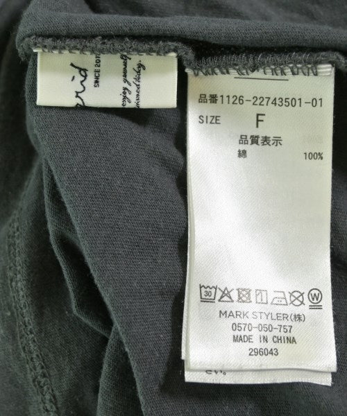 UNGRID เสื้อยืด/เสื้อท็อปส์