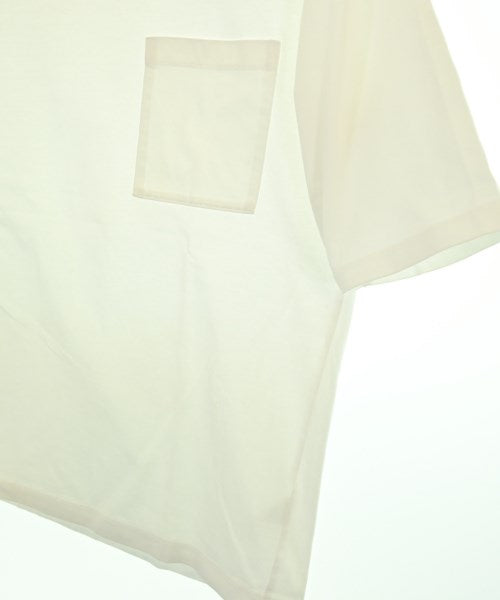 DISTRICT เสื้อยืด/เสื้อท็อปส์
