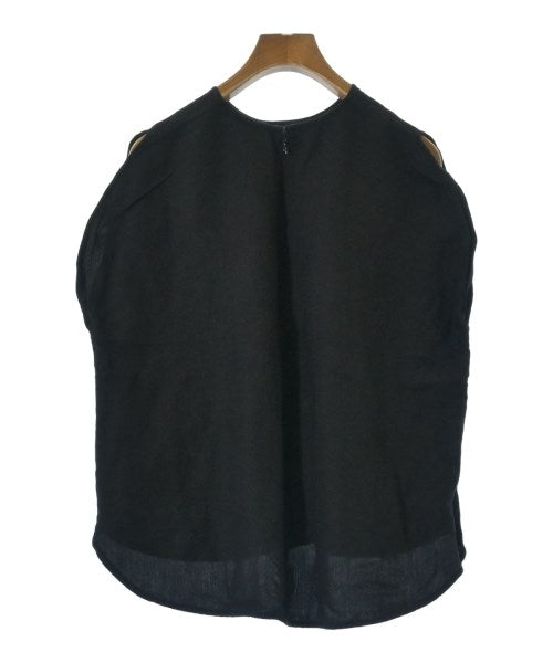 SACRA เสื้อสตรี