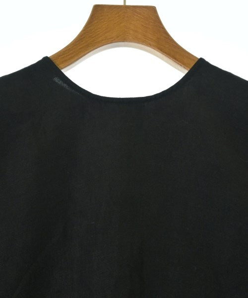 SACRA เสื้อสตรี