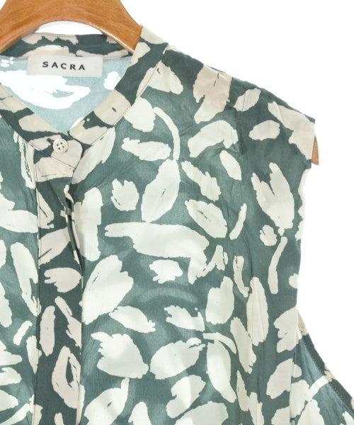 SACRA เสื้อกั๊ก