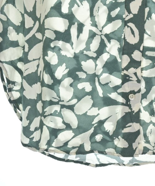 SACRA เสื้อกั๊ก