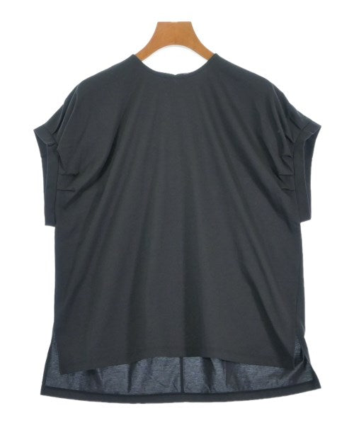 SACRA เสื้อลำลอง