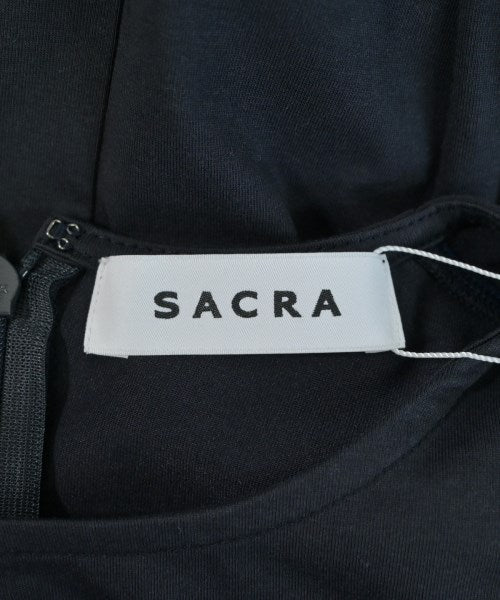 SACRA เสื้อลำลอง