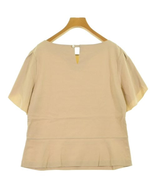 SACRA เสื้อลำลอง