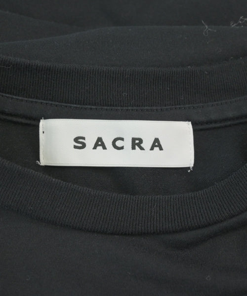 SACRA เสื้อยืด/เสื้อท็อปส์