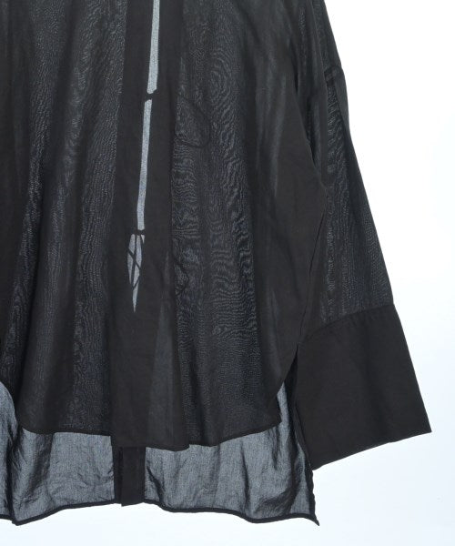 SACRA เสื้อลำลอง