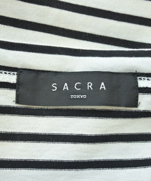 SACRA เสื้อยืด/เสื้อท็อปส์