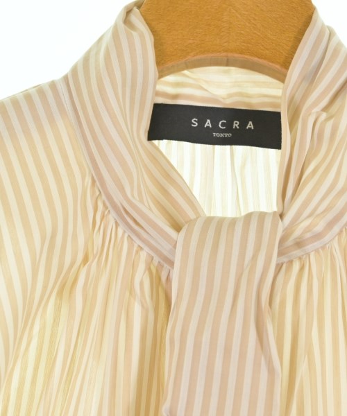SACRA เสื้อลำลอง