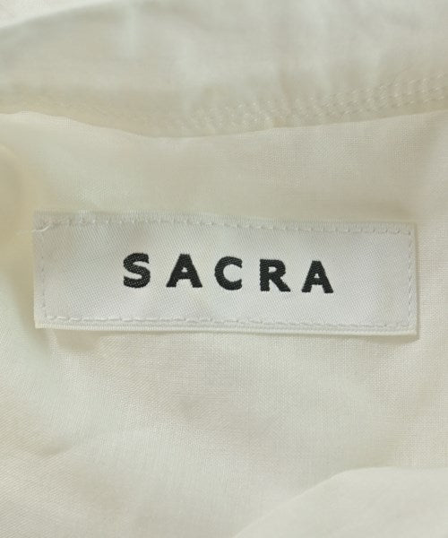 SACRA เสื้อสตรี