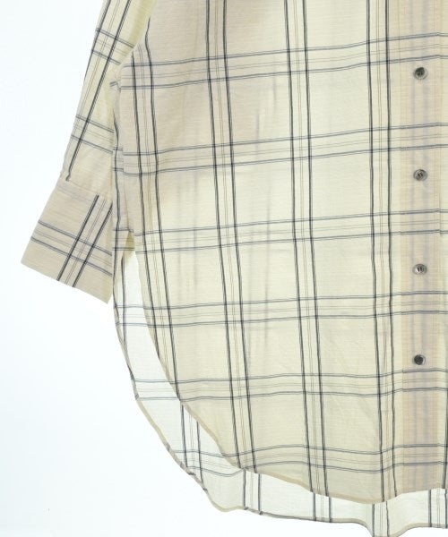 SACRA เสื้อลำลอง