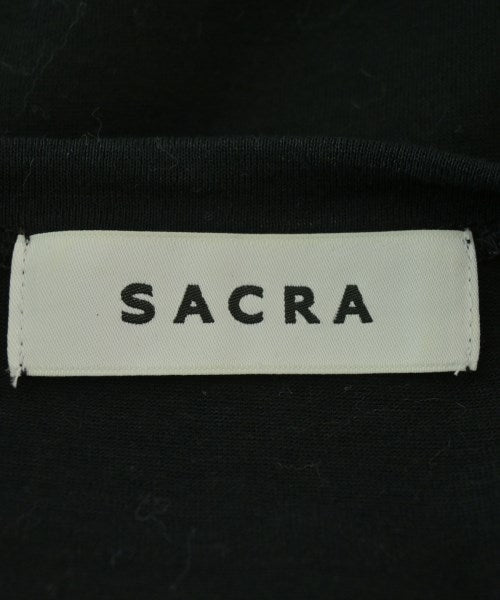 SACRA เสื้อยืด/เสื้อท็อปส์
