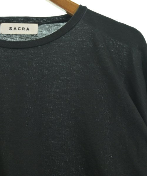 SACRA เสื้อยืด/เสื้อท็อปส์
