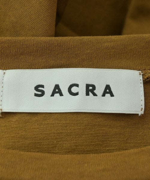 SACRA เสื้อยืด/เสื้อท็อปส์