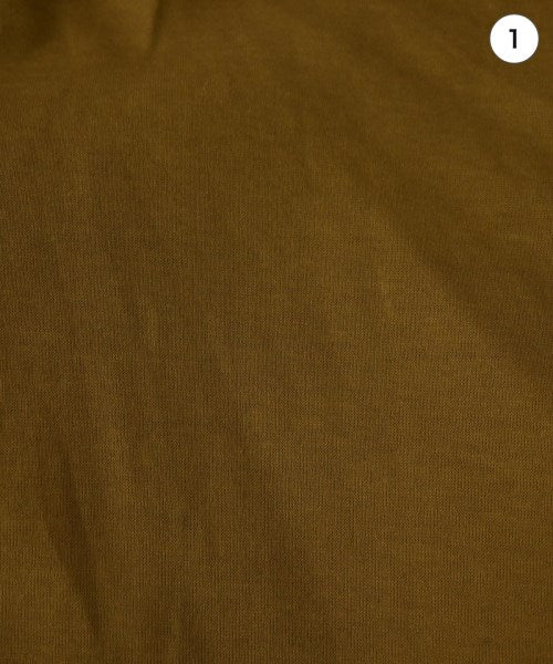 SACRA เสื้อยืด/เสื้อท็อปส์