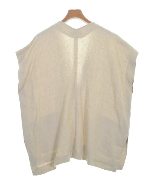 SACRA เสื้อกั๊ก