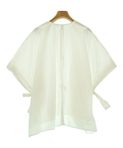 SACRA เสื้อสตรี