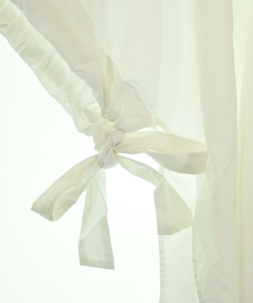 SACRA เสื้อสตรี