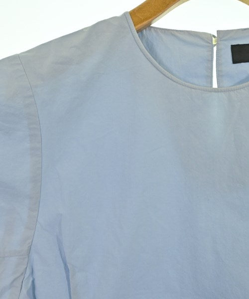 SACRA เสื้อสตรี