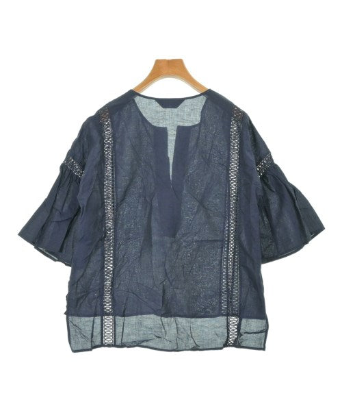 SACRA เสื้อสตรี