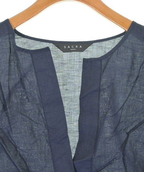 SACRA เสื้อสตรี