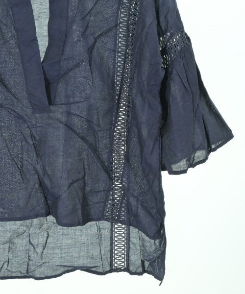 SACRA เสื้อสตรี