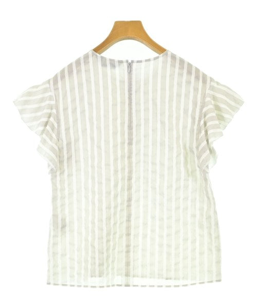 SACRA เสื้อสตรี
