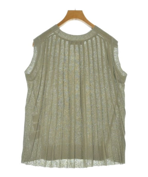 SACRA เสื้อกั๊ก