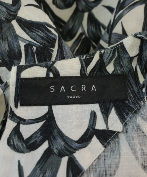 SACRA เสื้อสตรี