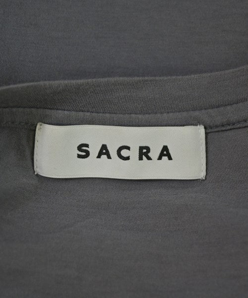 SACRA เสื้อยืด/เสื้อท็อปส์