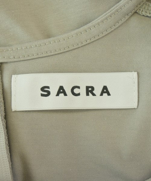 SACRA เสื้อยืด/เสื้อท็อปส์