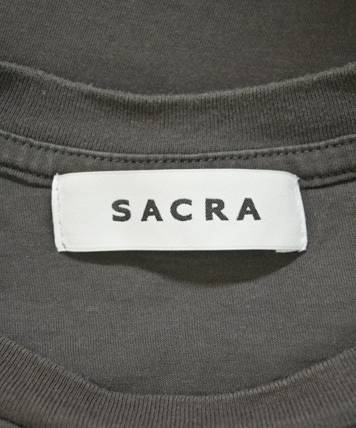SACRA เสื้อยืด/เสื้อท็อปส์