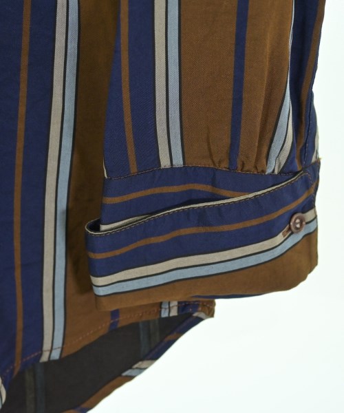 SACRA เสื้อลำลอง
