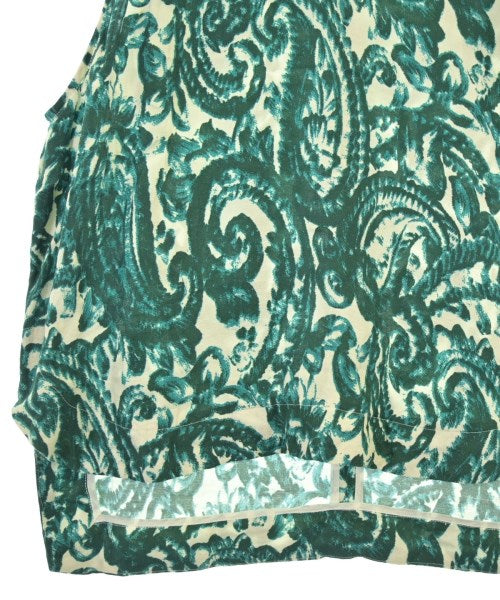SACRA เสื้อสตรี