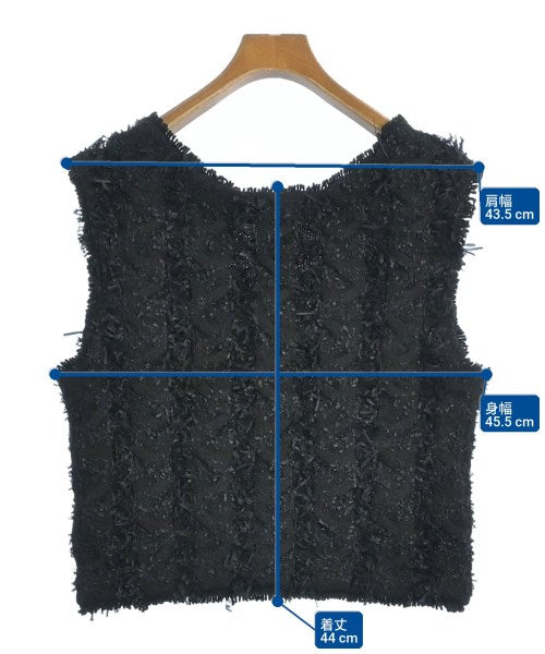 Whim Gazette เสื้อแขนกุด