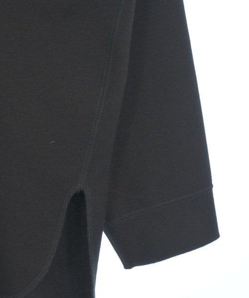 Whim Gazette เสื้อกันหนาว