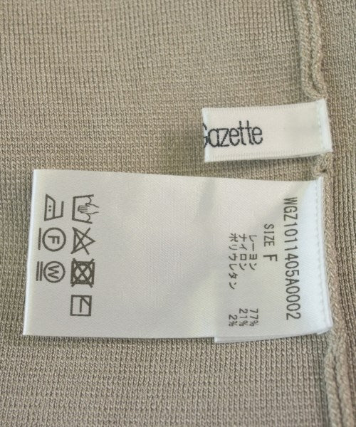 Whim Gazette เสื้อแขนกุด